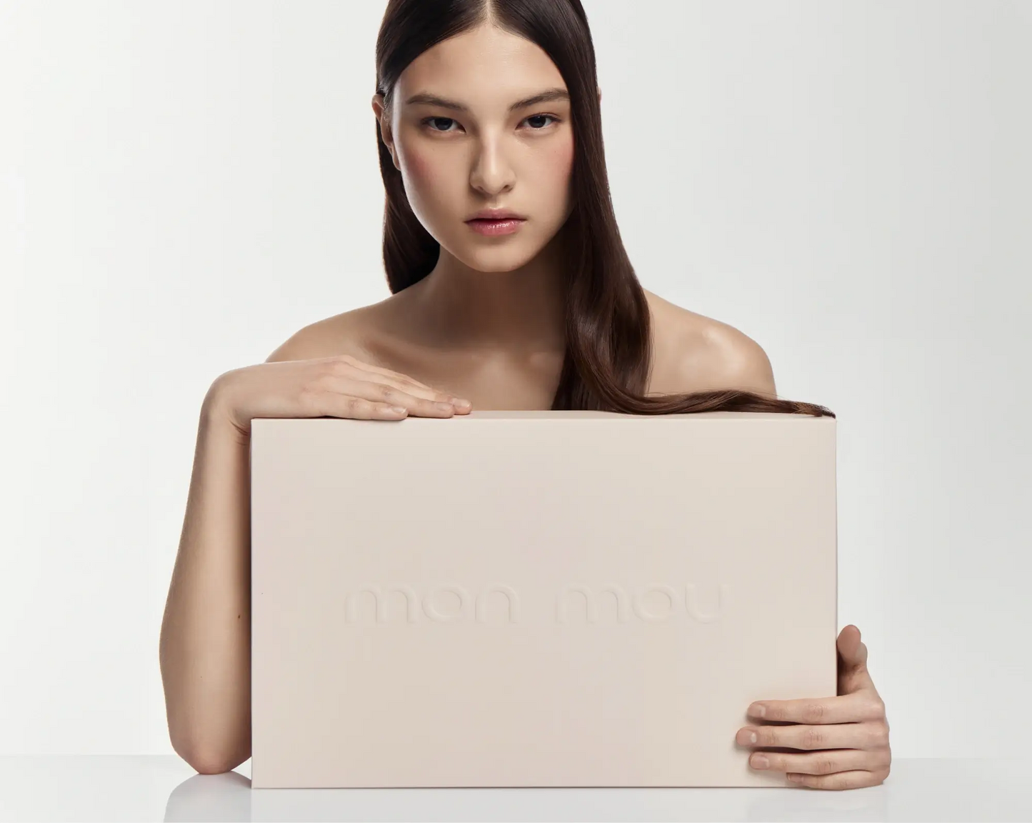 Подарунковий набір SOFT SILK SET MON MOU