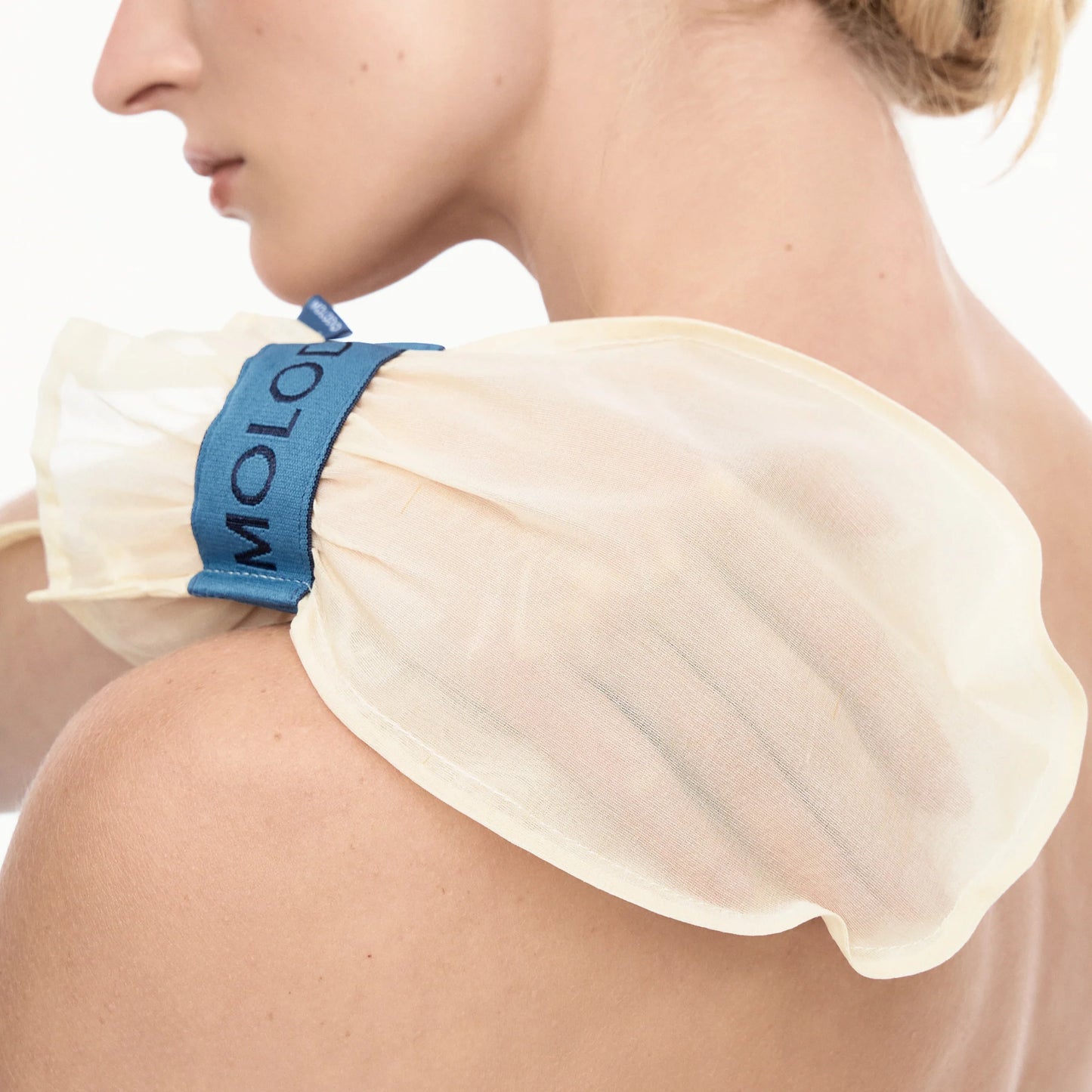 Рукавичка для пілінгу Raw Silk MOLODO
