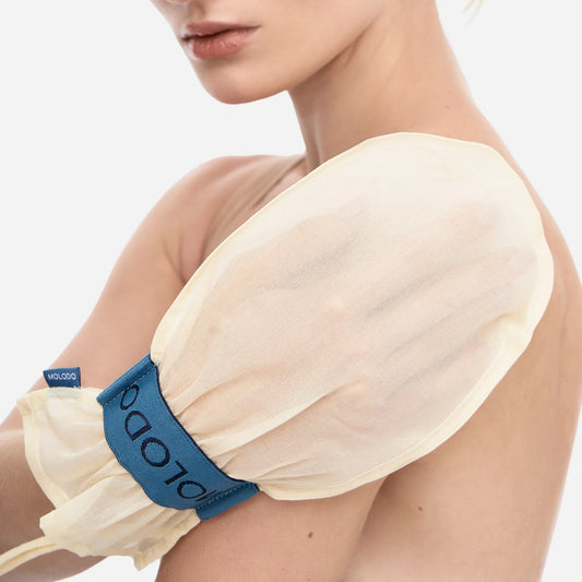 Рукавичка для пілінгу Raw Silk MOLODO