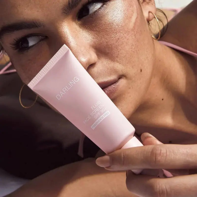 Сонцезахисний флюїд для обличчя та декольте SPF 50+  Fluid Face Screen SPF 50+ Darling 40 ml