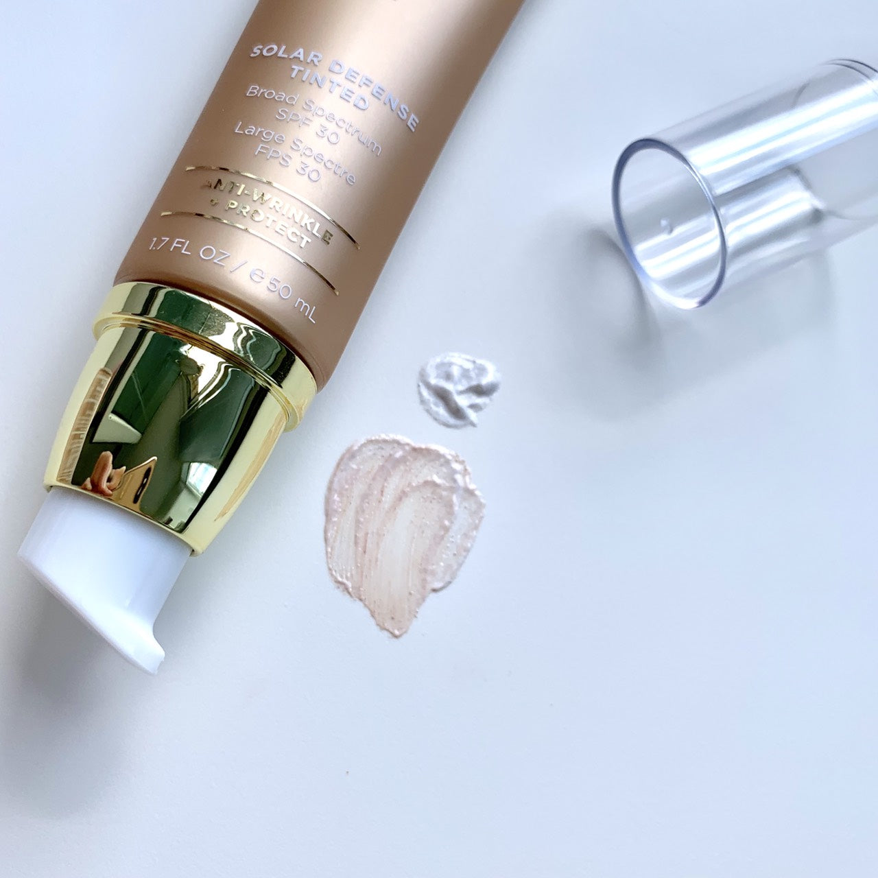 Solar Defense Tined Зволожуючий крем SPF 30 з тоном 50 HydroPeptide  50  ml