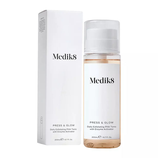 Press & Glow - щоденний відлущуючий тонік з PHA та активатором ферментів Medik8 200 ml